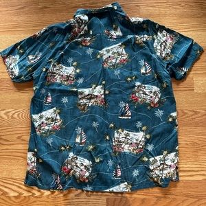 Men’s Patriotic Hawaiian Button Down shirt sleeve shirt.  Batik Bay easy care.